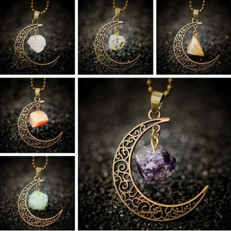 Кулон «Полумесяц» с натуральным камнем